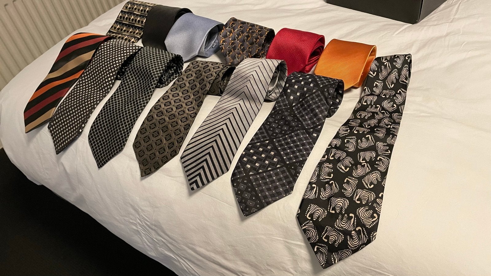 Diverse collectie heren dassen - Verschillende kleuren en pa, Ophalen of Verzenden, Gedragen, Meerkleurig, Met patroon