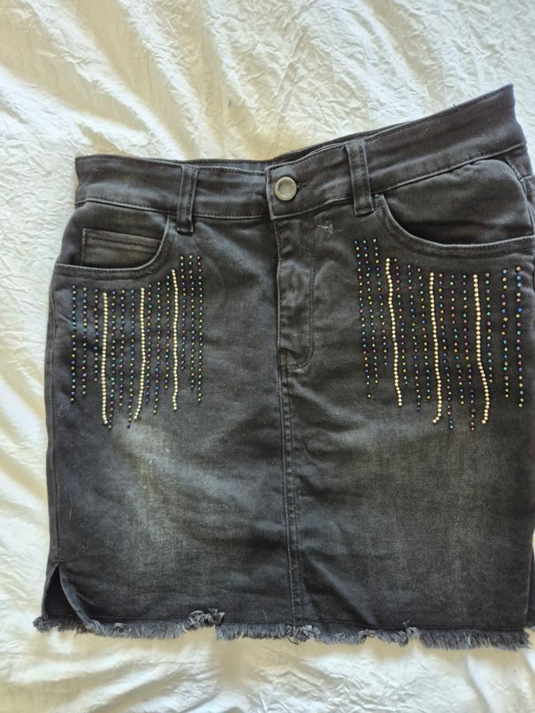 Coolcat zwart spijkerrokje met kraaltjes maat XS/S, Kleding | Dames, Rokken, Zwart, Ophalen of Verzenden, Coolcat, Maat 34 (XS) of kleiner