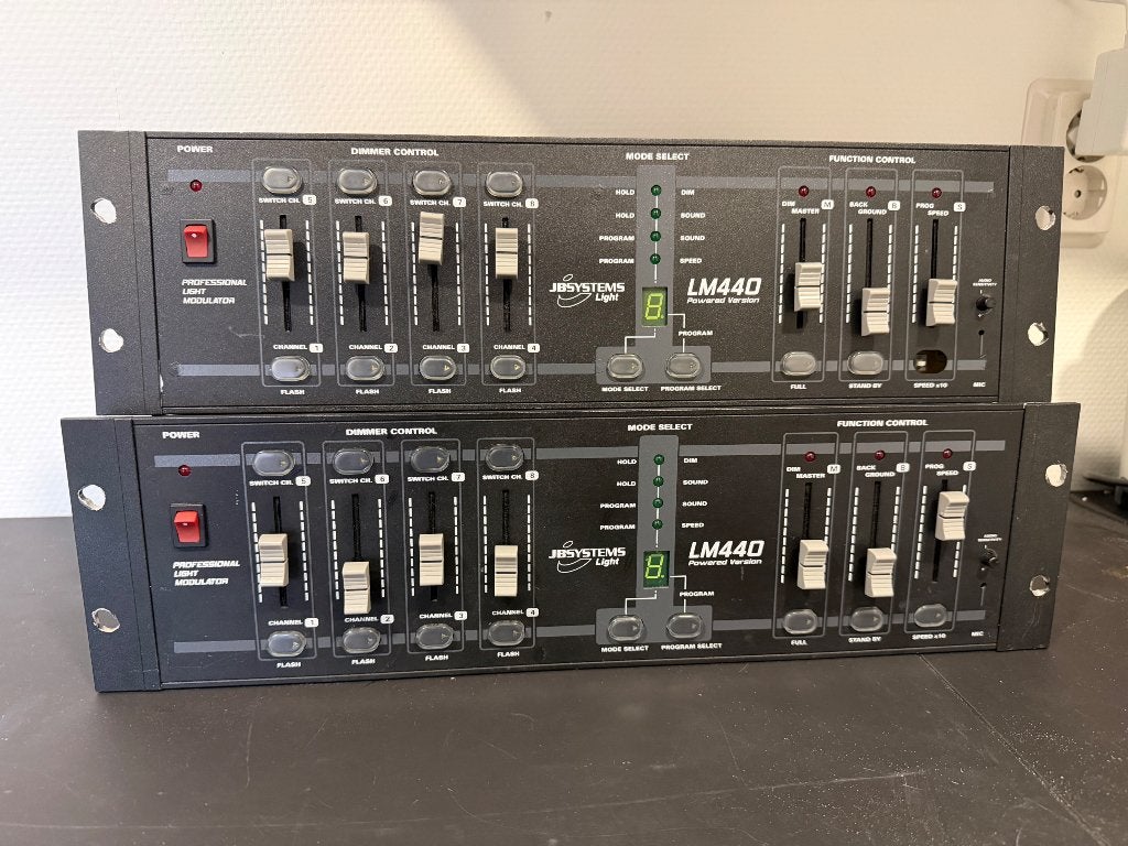 Foto 3 van JB systems LM 440 lichtmodulator 2 stuks