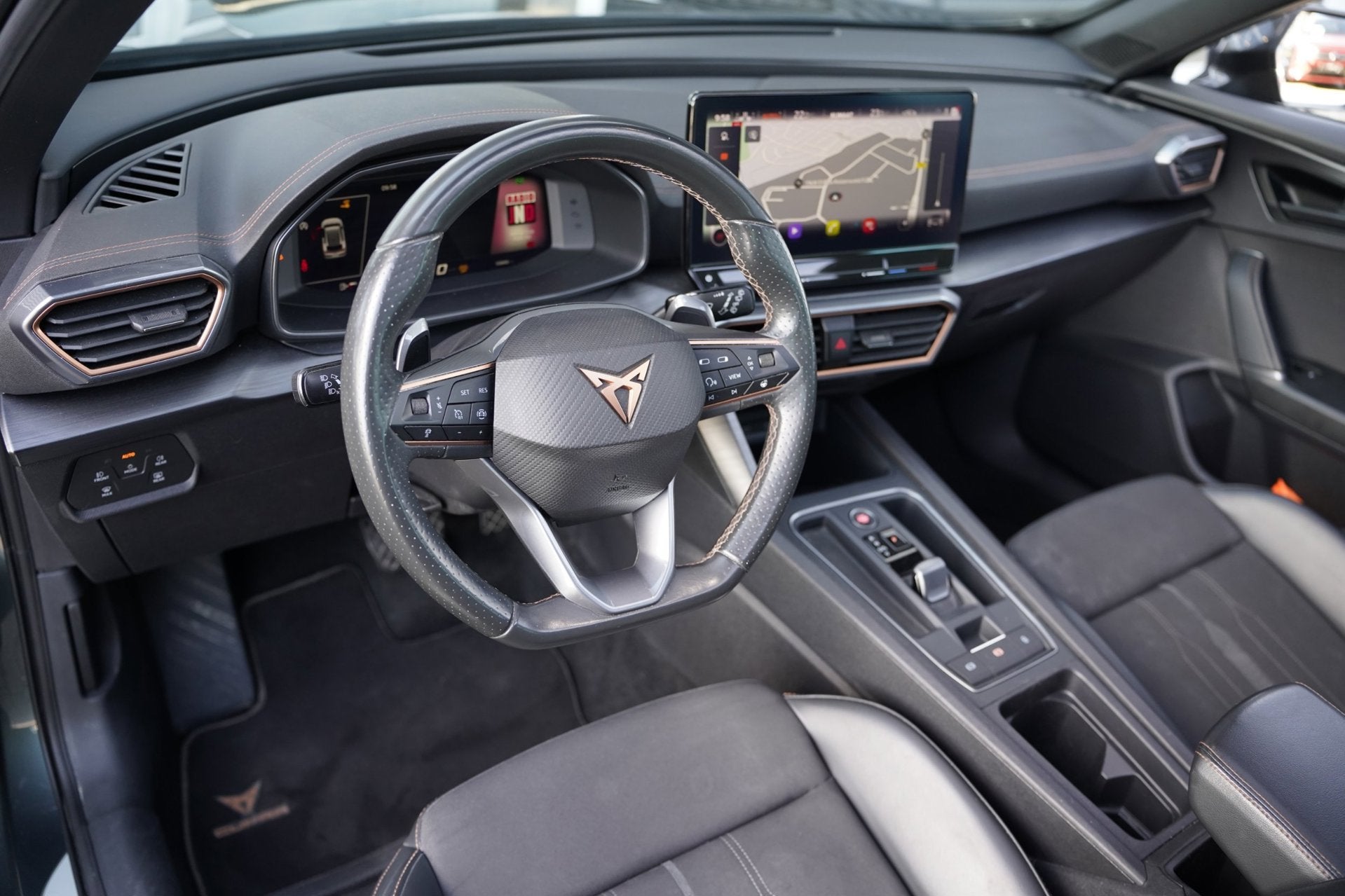 CUPRA Formentor 1.5 TSI DSG Pano Navi Led Ambiante Acc Pdc C, Auto's, Dealer onderhouden, Zwart, Leder en Stof, Origineel Nederlands