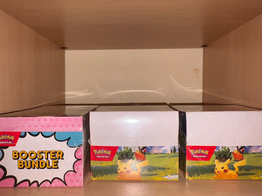 Ascended heroes booster bundle display/tins, Eén persoon