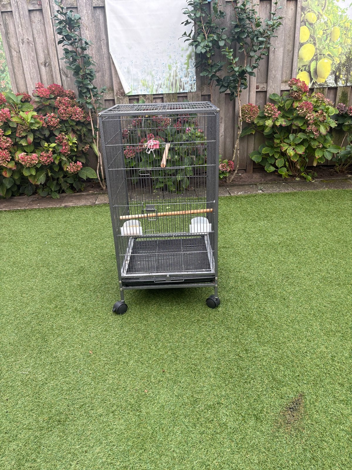Verrijdbare vogelkooi, Ophalen, Zo goed als nieuw, Hout, Vogelkooi