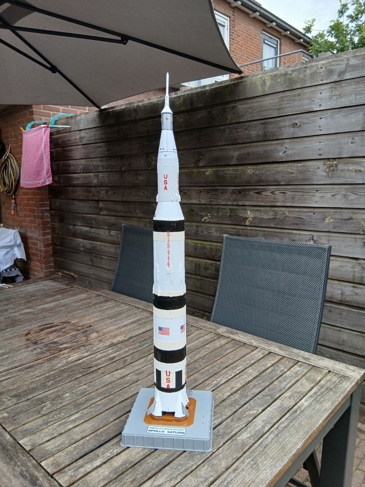 Saturn V Apollo raket model - Amerikaans maanraket, Zo goed als nieuw, Ophalen, Overige merken, Groter dan 1:32
