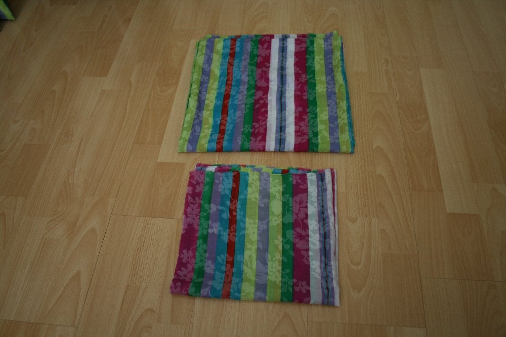 2x Vrolijke coupon, afmetingen zie beschrijving., Meerkleurig, Nieuw, Ophalen of Verzenden, 30 tot 120 cm