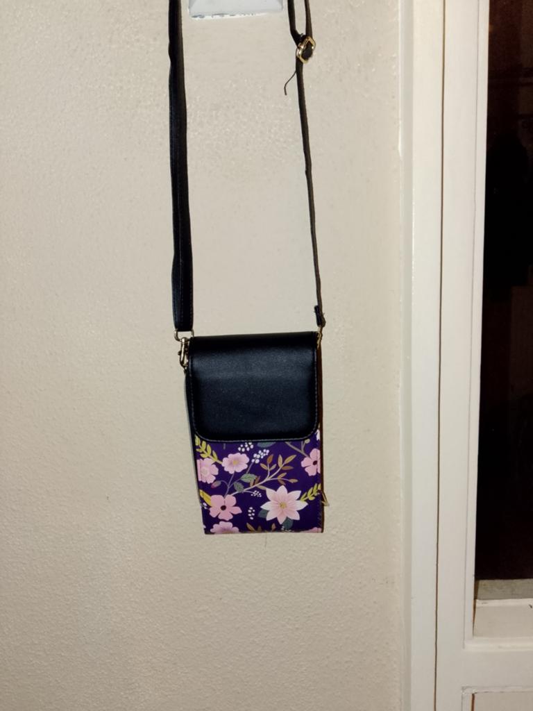 Tasje voor telefoon e.d, Sieraden, Tassen en Uiterlijk, Tassen | Schoudertassen, Ophalen of Verzenden, Nieuw