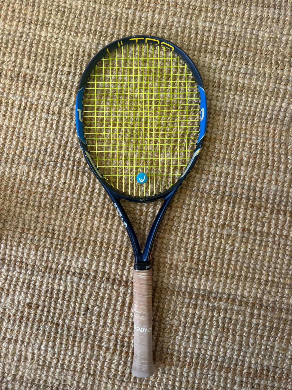 Wilson Ultra 100 tennis racket - used, Sport en Fitness, Ophalen of Verzenden, Zo goed als nieuw, Racket, Wilson