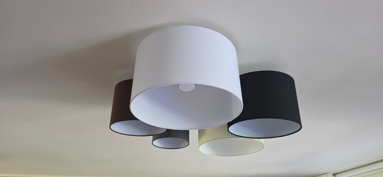 Moderne Plafondlamp met Meerdere Kappen, Ophalen, Overige materialen, Modern, Speels, 50 tot 100 cm