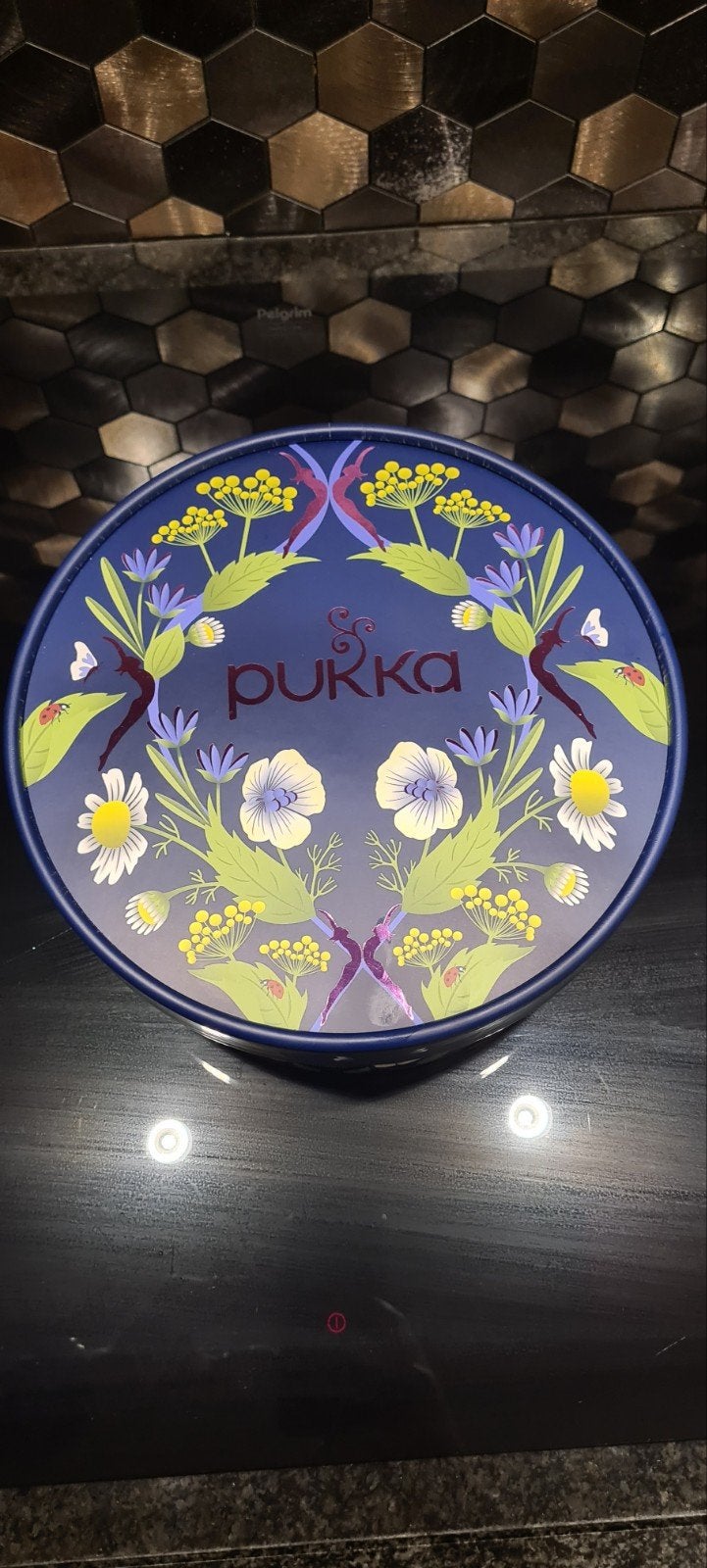Pukka Theedoos met 45 theezakjes - Nieuw in doos, Huis en Inrichting, Nieuw, Papier/karton, Ophalen of Verzenden, Meerkleurig