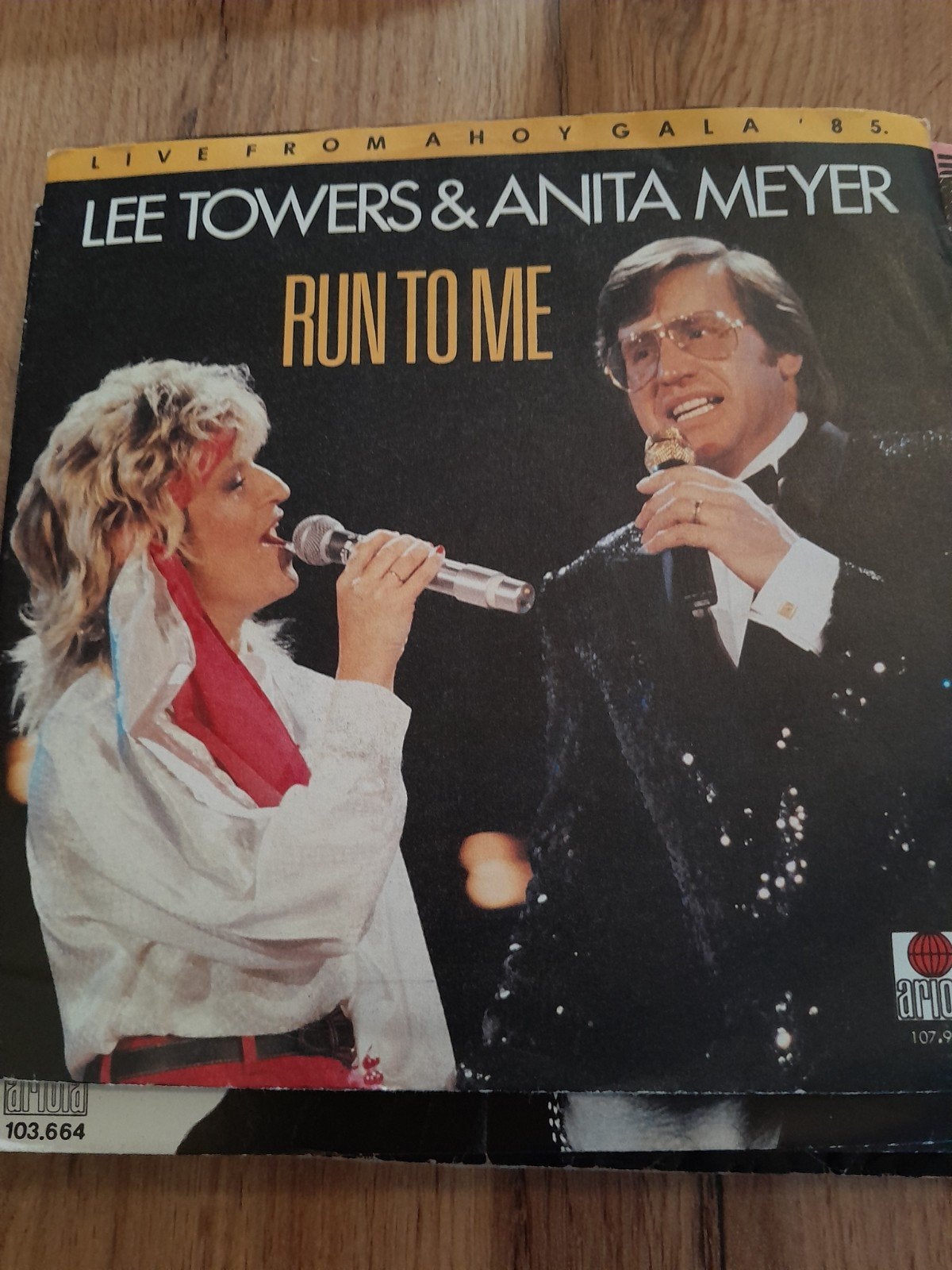 lee towers & Anita meyer 7inch run to me, Ophalen of Verzenden, Zo goed als nieuw, Pop