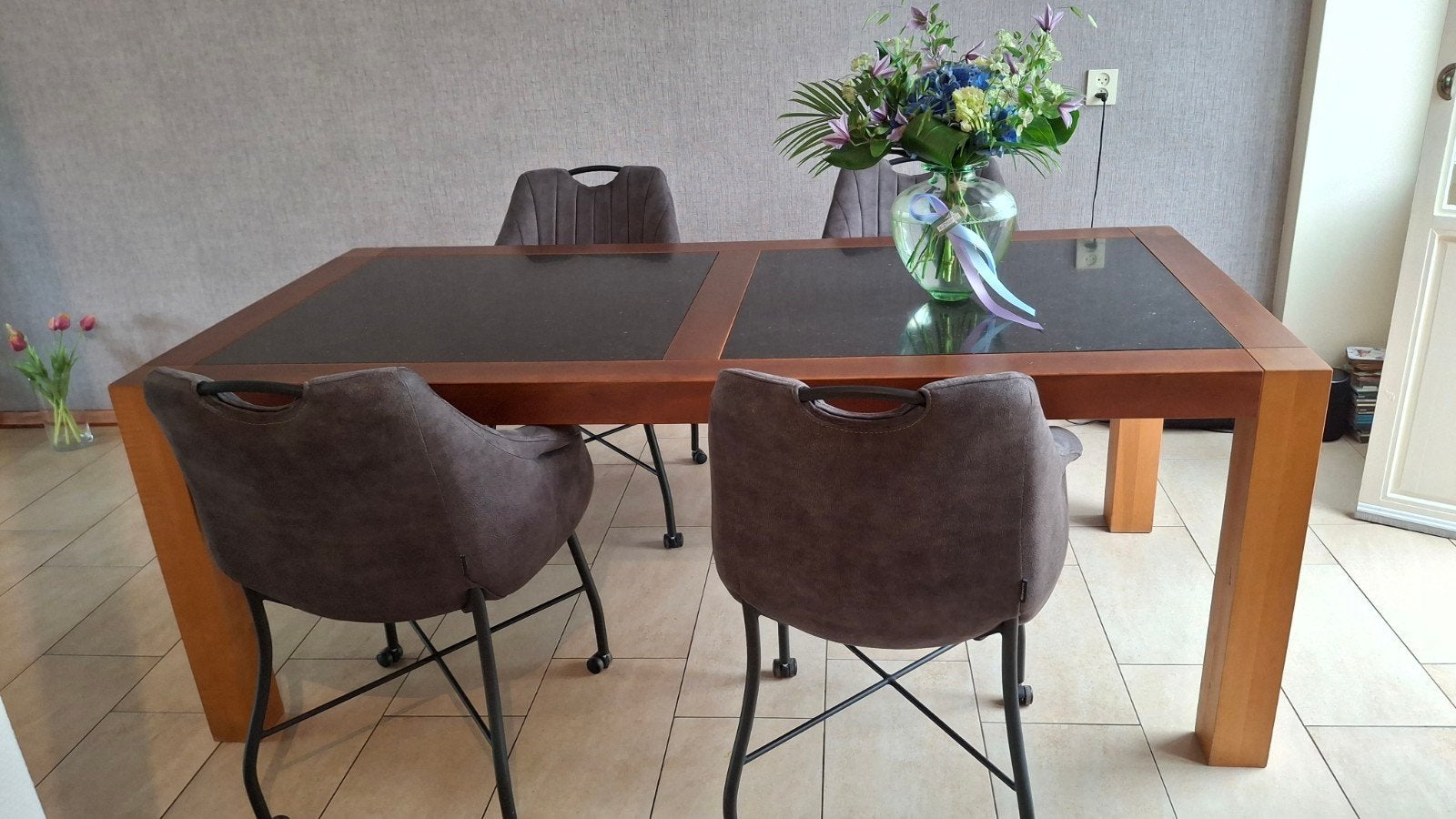 eettafel kersen, Ophalen, Gebruikt, 50 tot 100 cm, 25 tot 50 cm