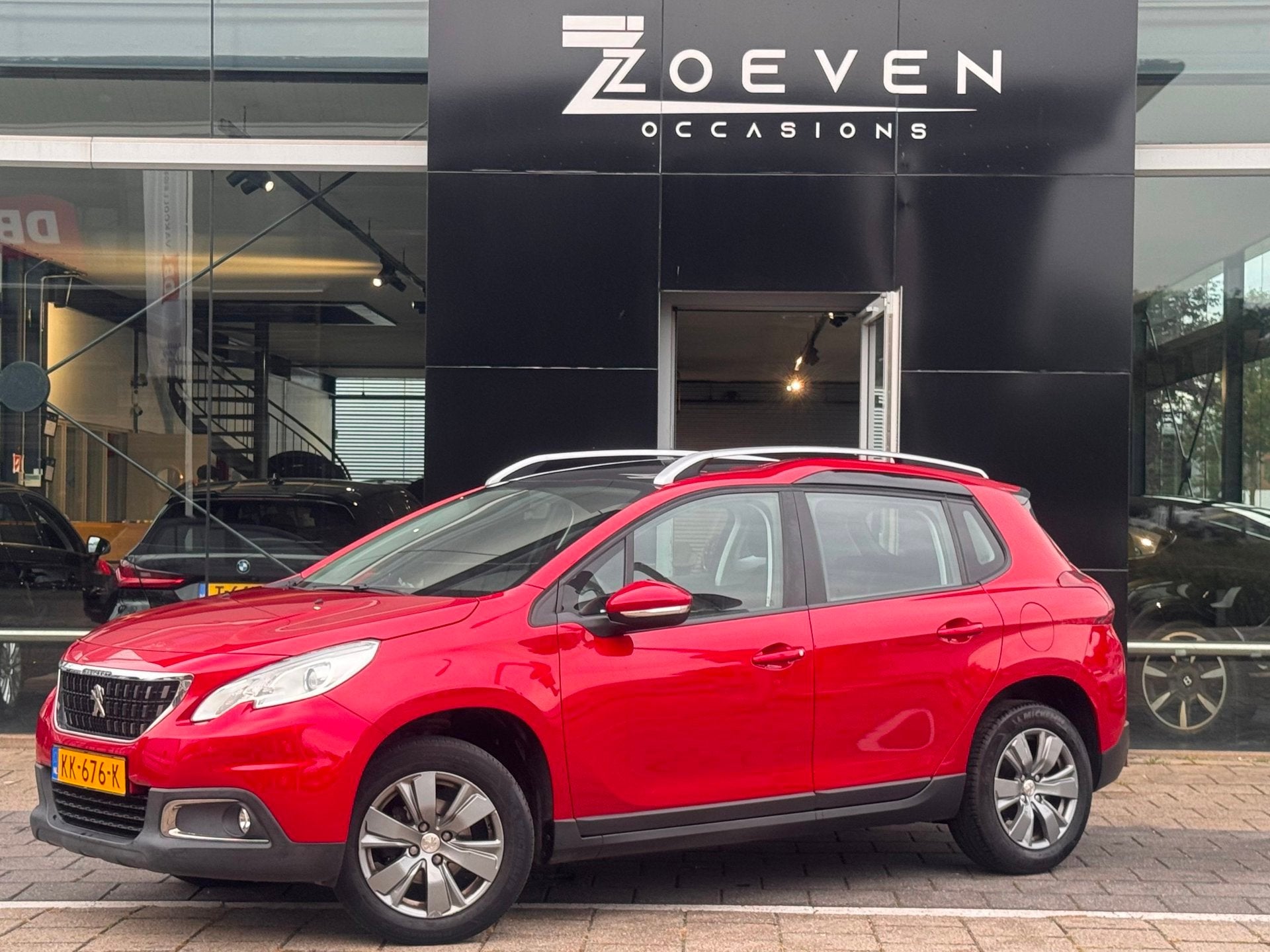 Peugeot 2008 1.2 PureTech Blue Lion, Voorwielaandrijving, Stof, 1199 cc, 82 pk