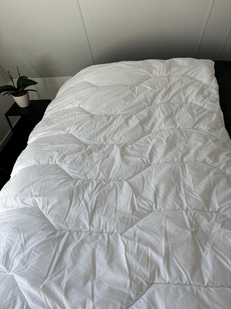 2x Snoozing eenpersoons dekbedden 140x220 cm, z.g.a.n., Huis en Inrichting, Slaapkamer | Beddengoed, Ophalen of Verzenden, Zo goed als nieuw
