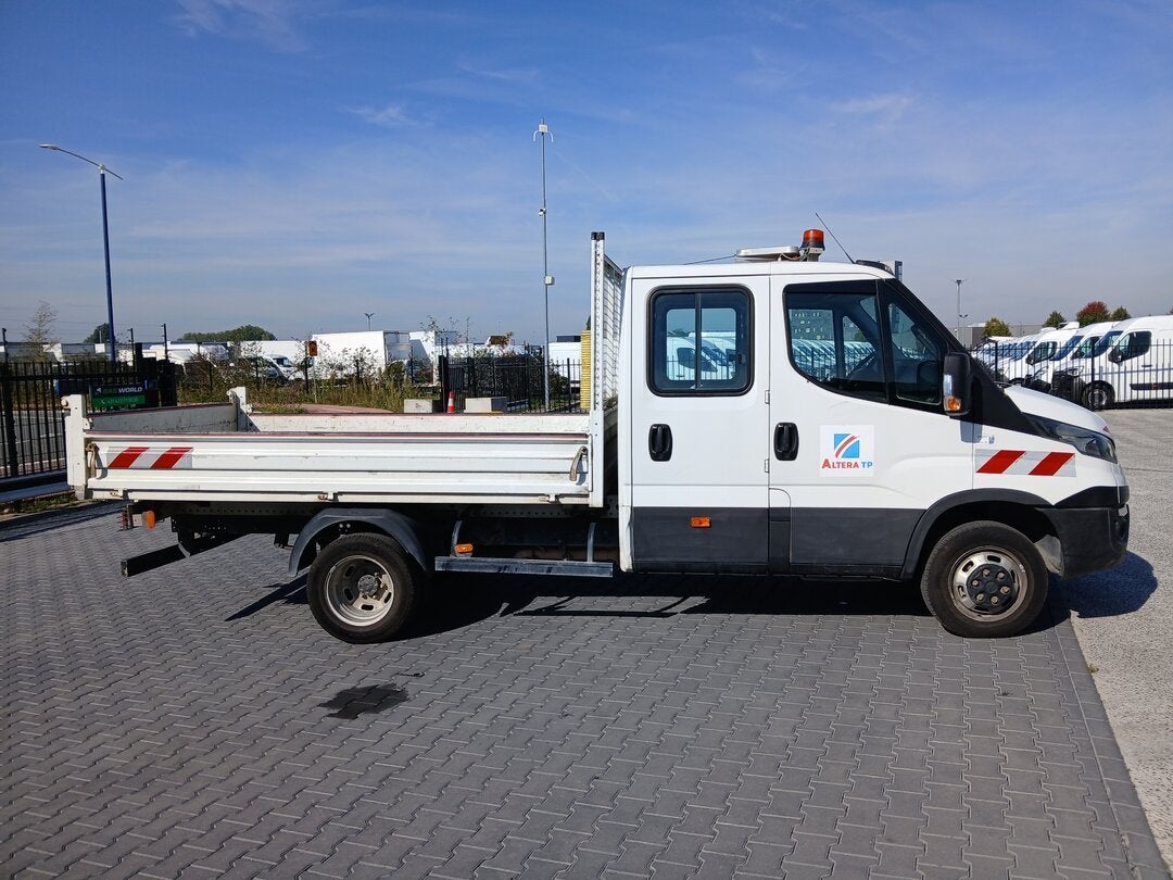 Iveco Daily 35C15 Kiepwagen, Dubbele Cabine, Dubbel Wiel 201, Gebruikt, Euro 6, 4 cilinders, Wit