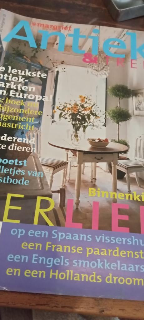 Margriet Antiek - Speciale uitgave, Ophalen of Verzenden, Zo goed als nieuw, Damesbladen