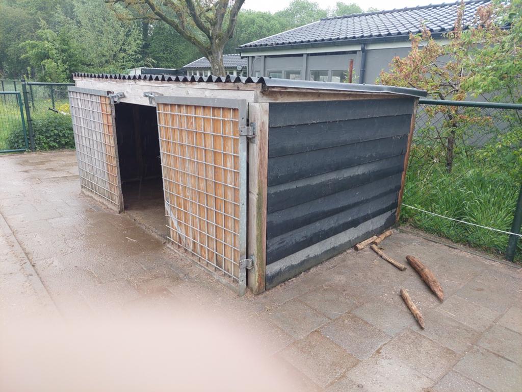 Schuilstal met 2 deuren., Dieren en Toebehoren, Stalling en Weidegang