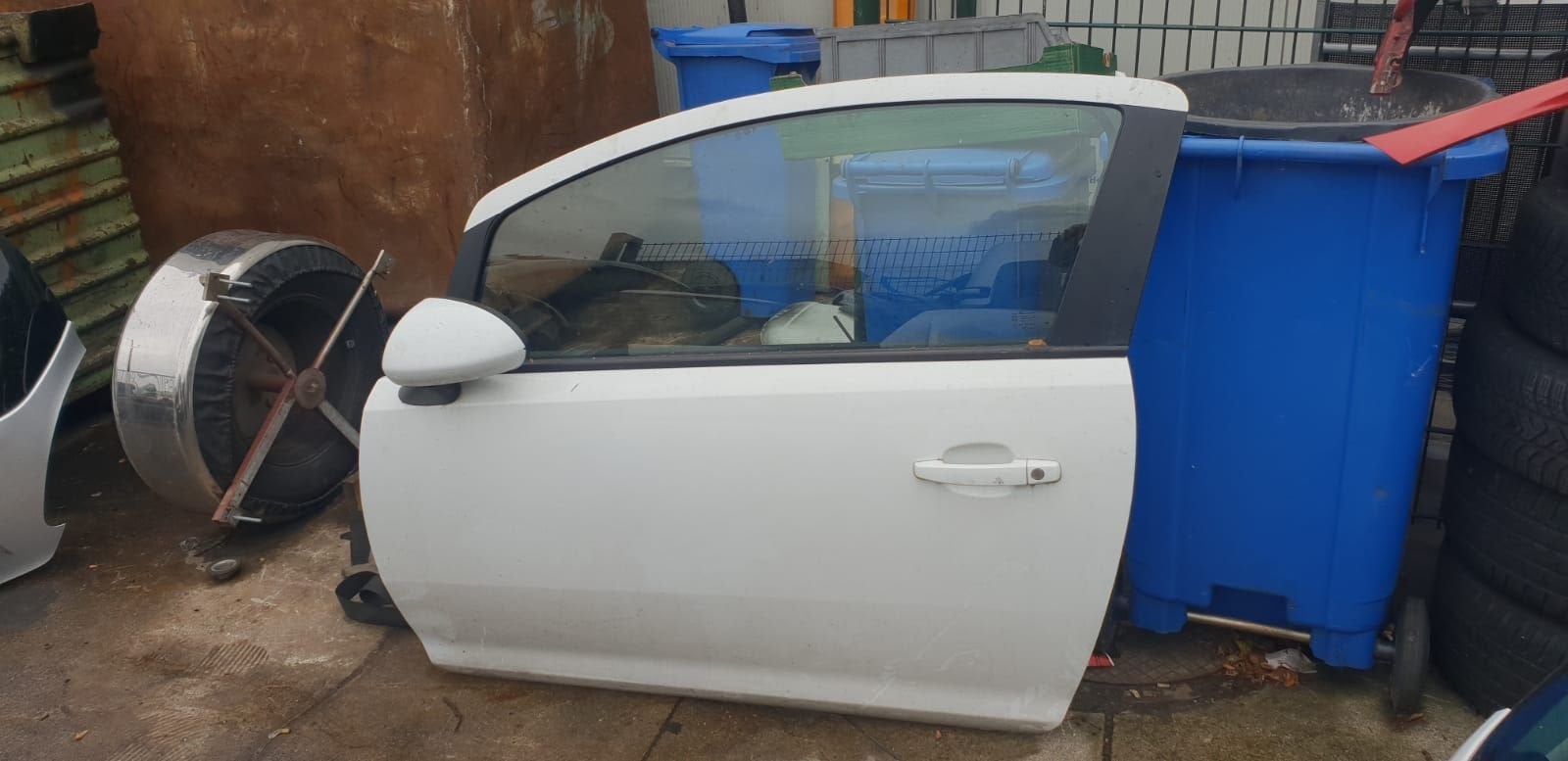OPEL CORSA D PORTIER LINKS  BJ 2006 TOT 2013, Gebruikt, -, Deur, -