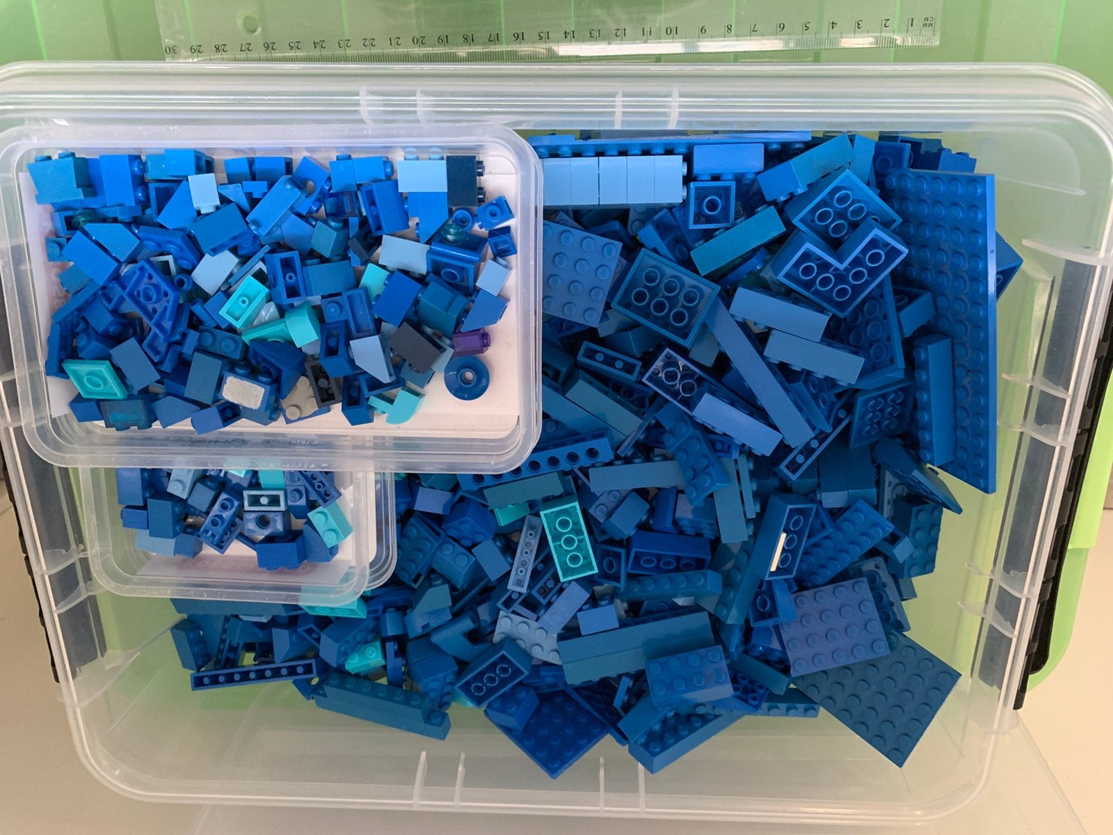 LEGO - grote bak assortiment BLAUWE steentjes - zgan, Ophalen of Verzenden, Zo goed als nieuw