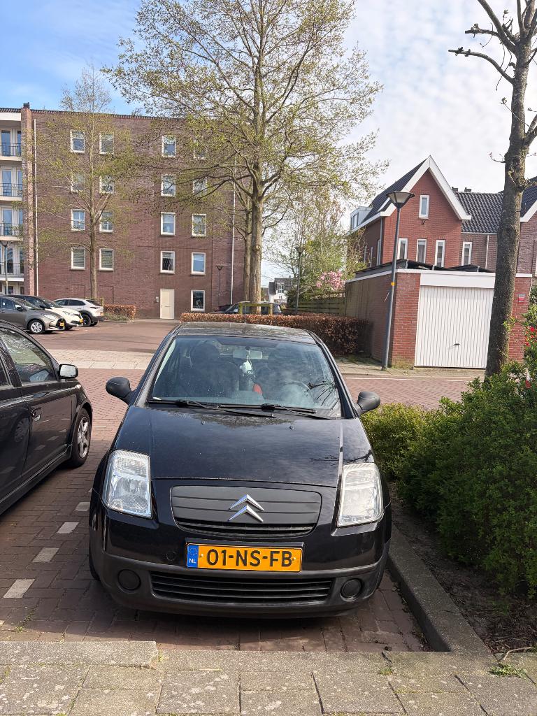 Citroën C2 1.1 I 2004 Zwart, Auto's, Citroën, Voorwielaandrijving, 450 kg, 525 kg, 31 €/maand