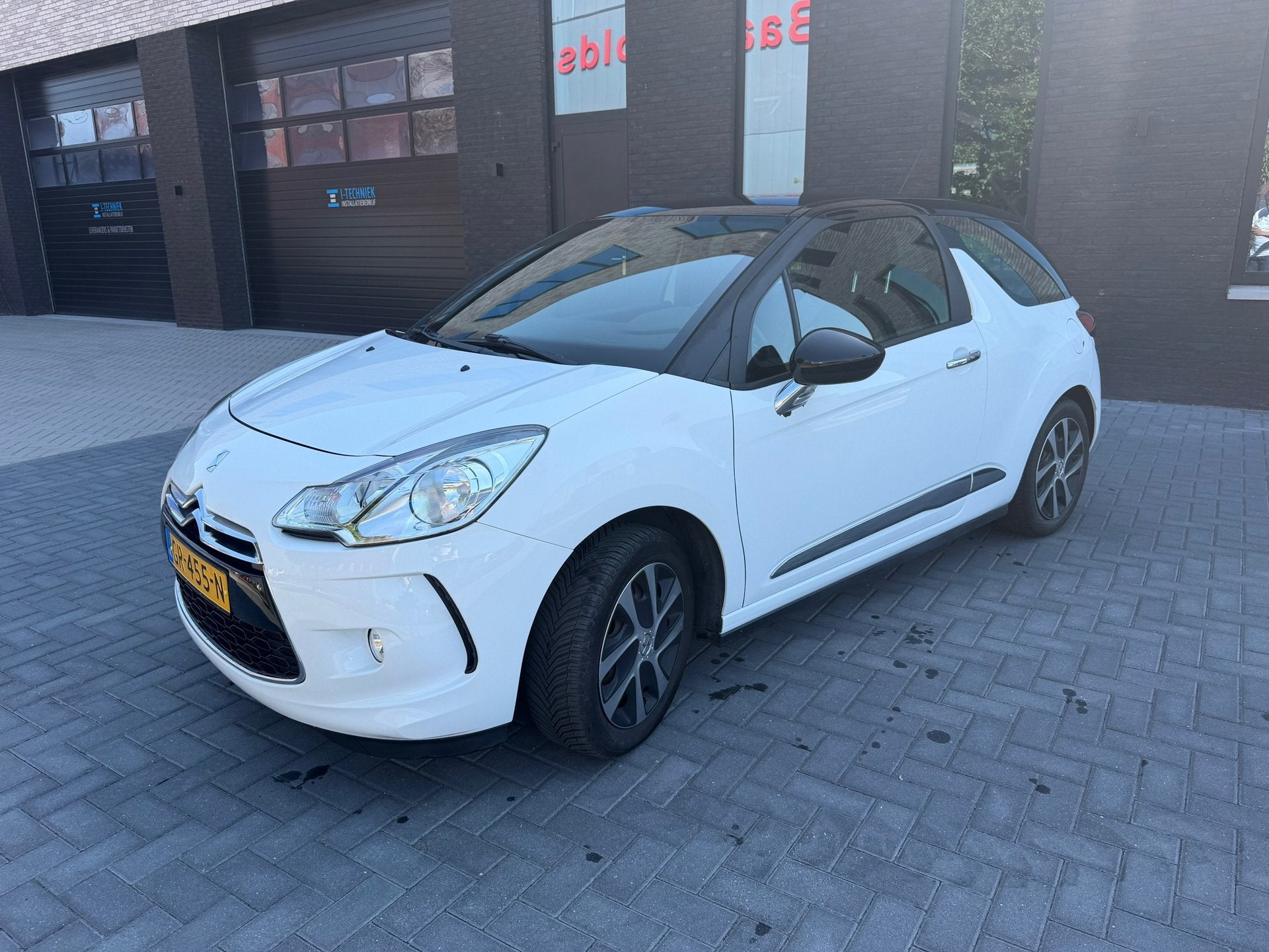 DS 3 1.2 PureTech Chic, Auto's, Voorwielaandrijving, Gebruikt, 1199 cc, 82 pk