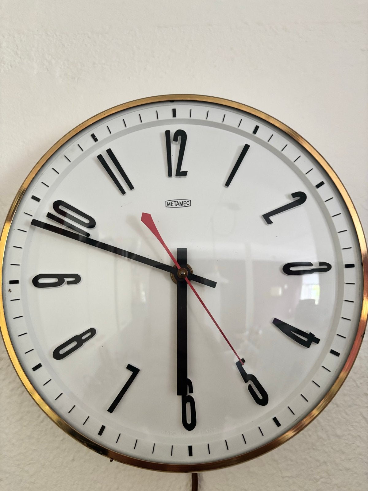 Vintage Metamec wandklok - Goudkleurig, Antiek en Kunst, Ophalen