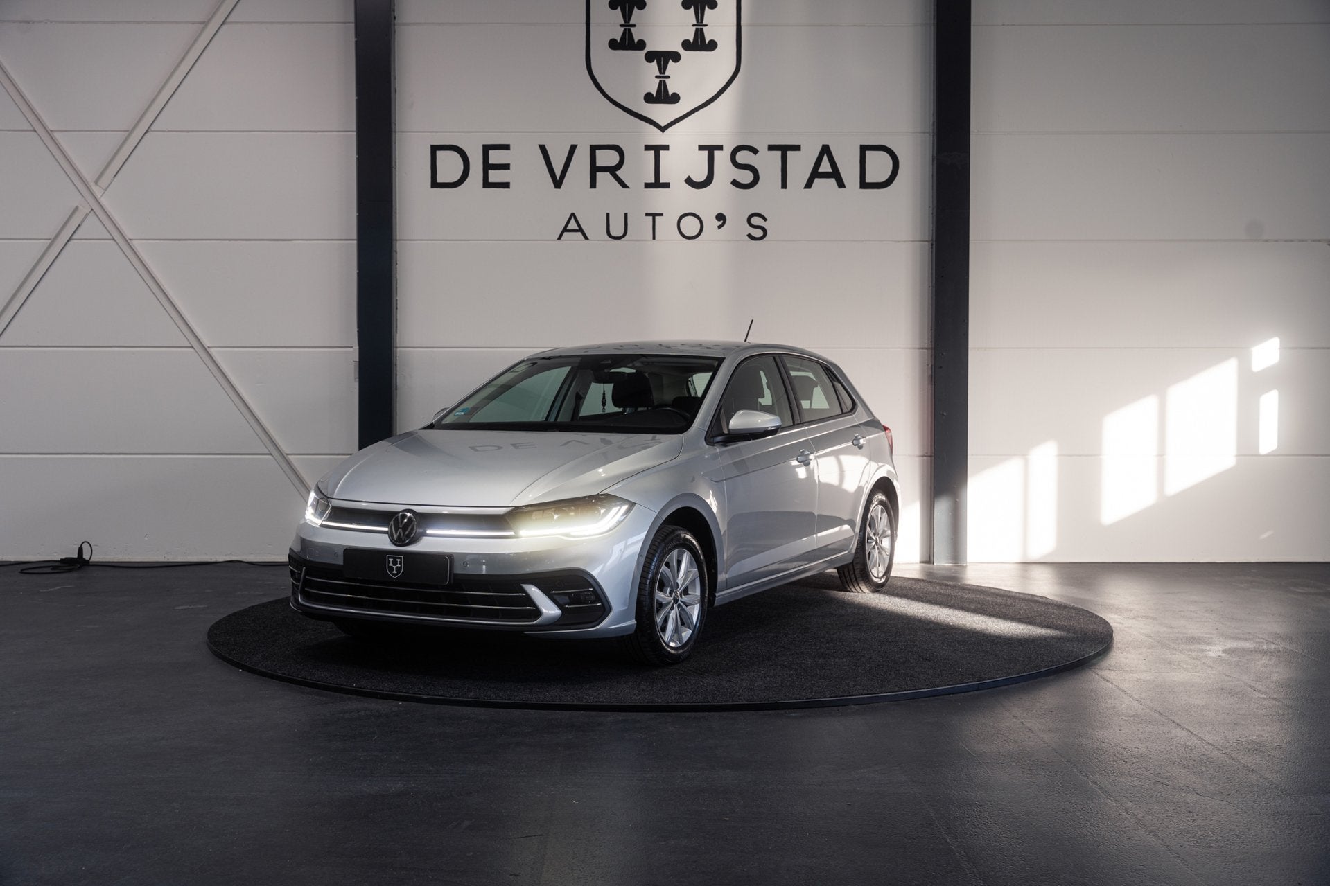 Volkswagen Polo 1.0 BlueMotion Connected Highline VOL!, Stof, Gebruikt, 95 pk, Met garantie (alle)