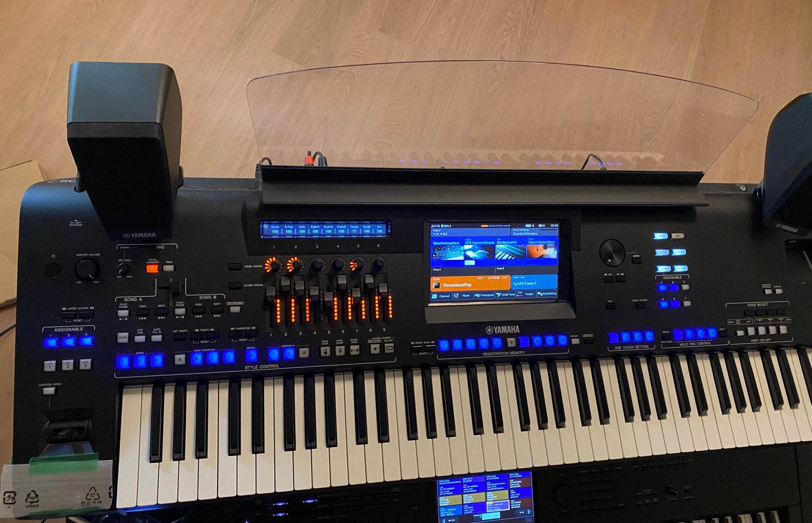 YAMAHA Genos2 inclusief YAMAHA speakers set, Muziek en Instrumenten, Ophalen, Yamaha, Zo goed als nieuw, Met standaard