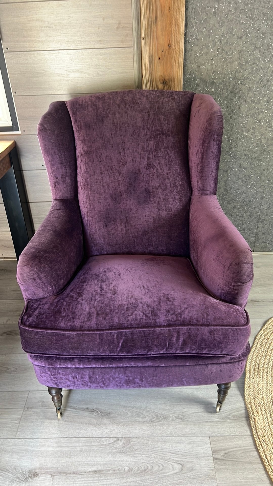 Grote, paars fluwelen, oorfauteuil, Barok, als nieuw, Ophalen, Zo goed als nieuw, 75 tot 100 cm
