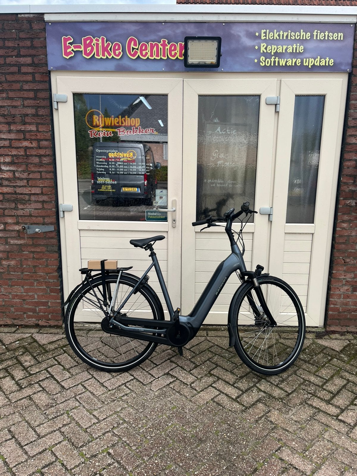 In nieuwstaat batavus finez d 61met 8 vers 625 wh accu, Ophalen, Versnellingen, 56 cm of meer, Zo goed als nieuw
