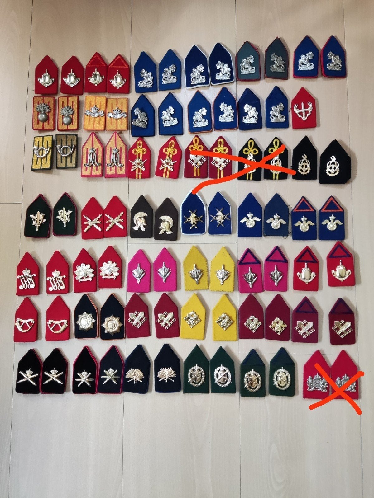 Heeel veel kraagspiegels. Per setje verschillend in prijs., Verzamelen, Ophalen of Verzenden, Button of Speldje