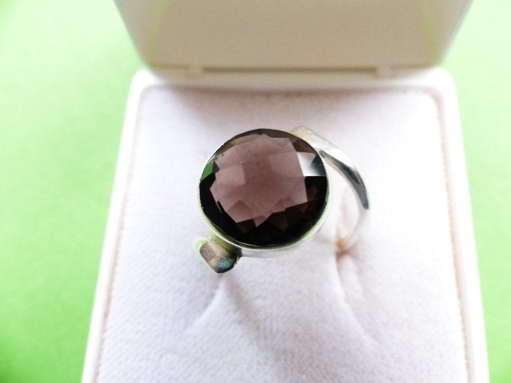 Mooie Aparte Fijne Zilveren Ring - Facet Geslepen Rookkwarts, Ophalen of Verzenden, Zilver, Ring, Met edelsteen