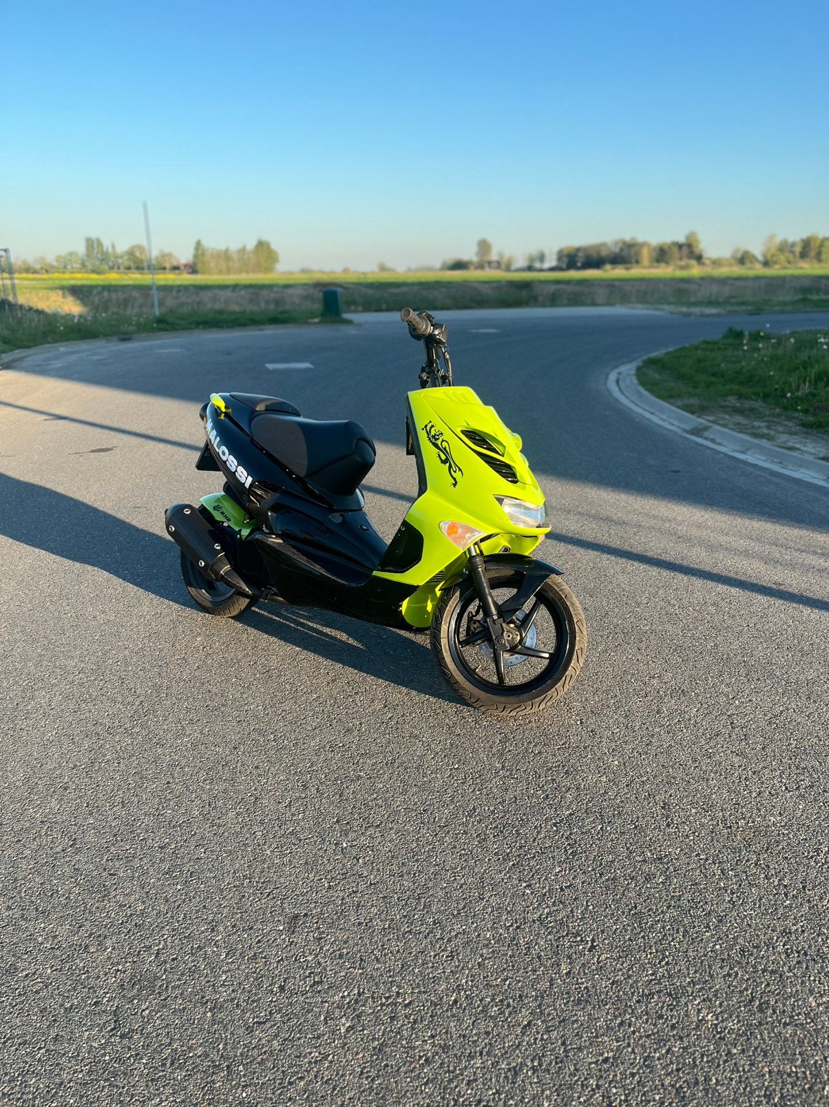 Apprilia sr 172 s2 brom, Fietsen en Brommers, Brommers | Tuning en Styling, Zo goed als nieuw, Ophalen
