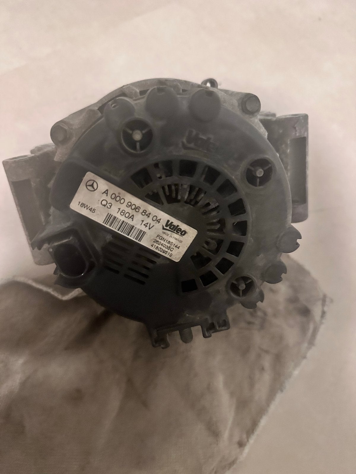 Originele Mercedes Valeo Dynamo 180A–A0009068404 / FGN18S144, Ophalen, Gebruikt, Mercedes-Benz
