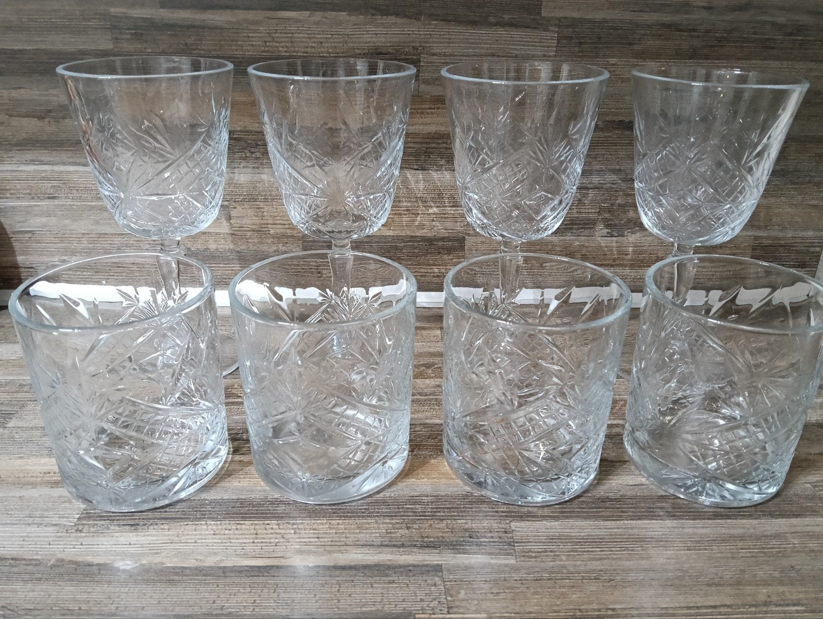 Kristallen glazen: 4x wijn, 4x whiskey, Antiek en Kunst, Ophalen