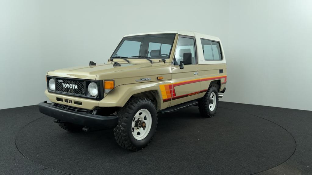 Toyota Landcruiser BJ73 FRP TOP 1987, 4 cilinders, Beige, Bedrijf, Vierwielaandrijving
