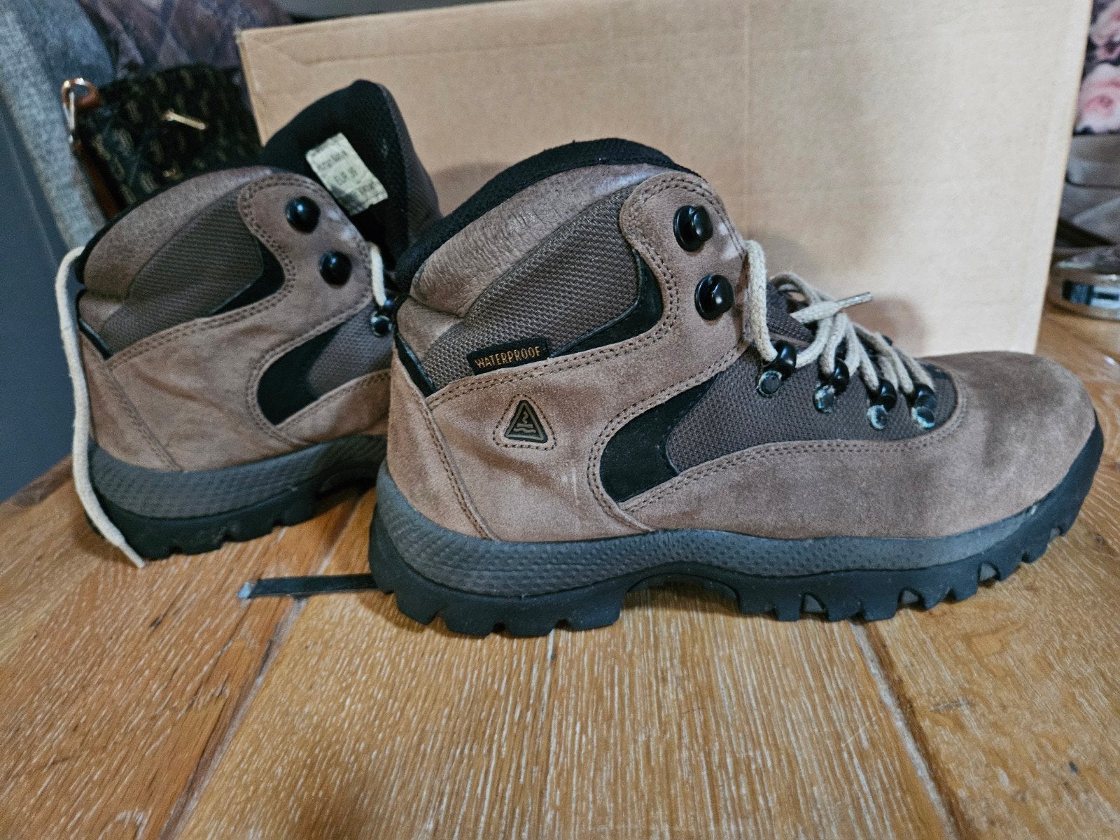 Human Nature wandelschoenen / bergschoenen waterproof, Ophalen of Verzenden, Zo goed als nieuw, Schoenen