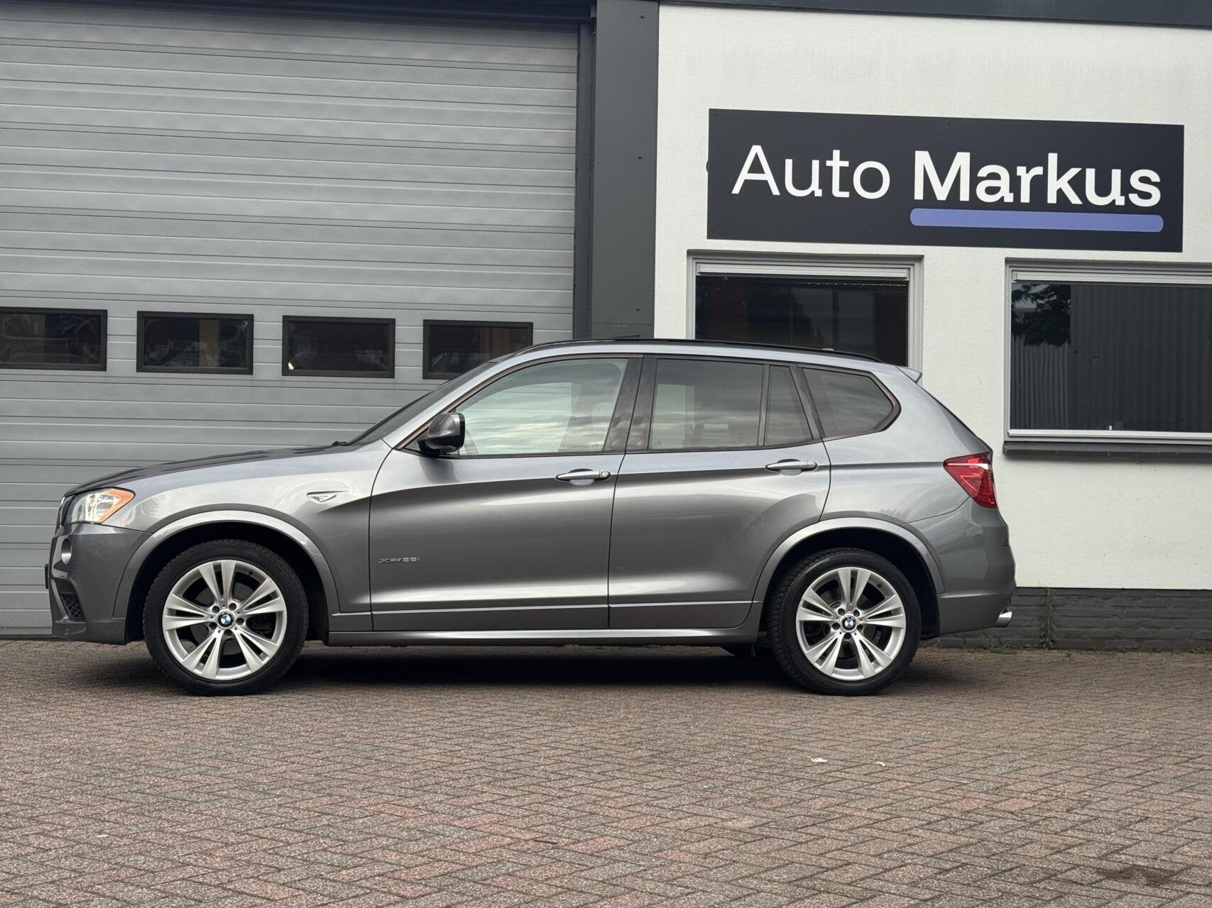 BMW X3 xDrive28i 3X M-Sport|Pano|Memory|Camera|Trekhaak|Flip, Euro 5, Gebruikt, 4 cilinders, 1535 kg