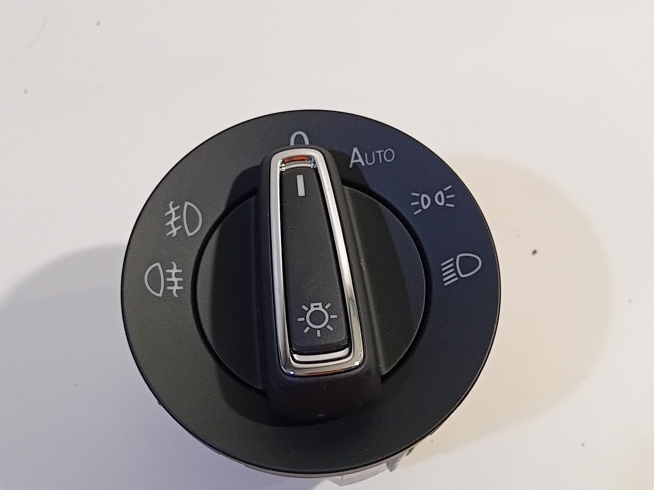 Lichtschakelaar Seat Arona, Onderdelen@venauto.nl, Van der Ven Autorecycling B.V., Gebruikt, Ettenseweg 76, 4706 PB Roosendaal, The Netherlands