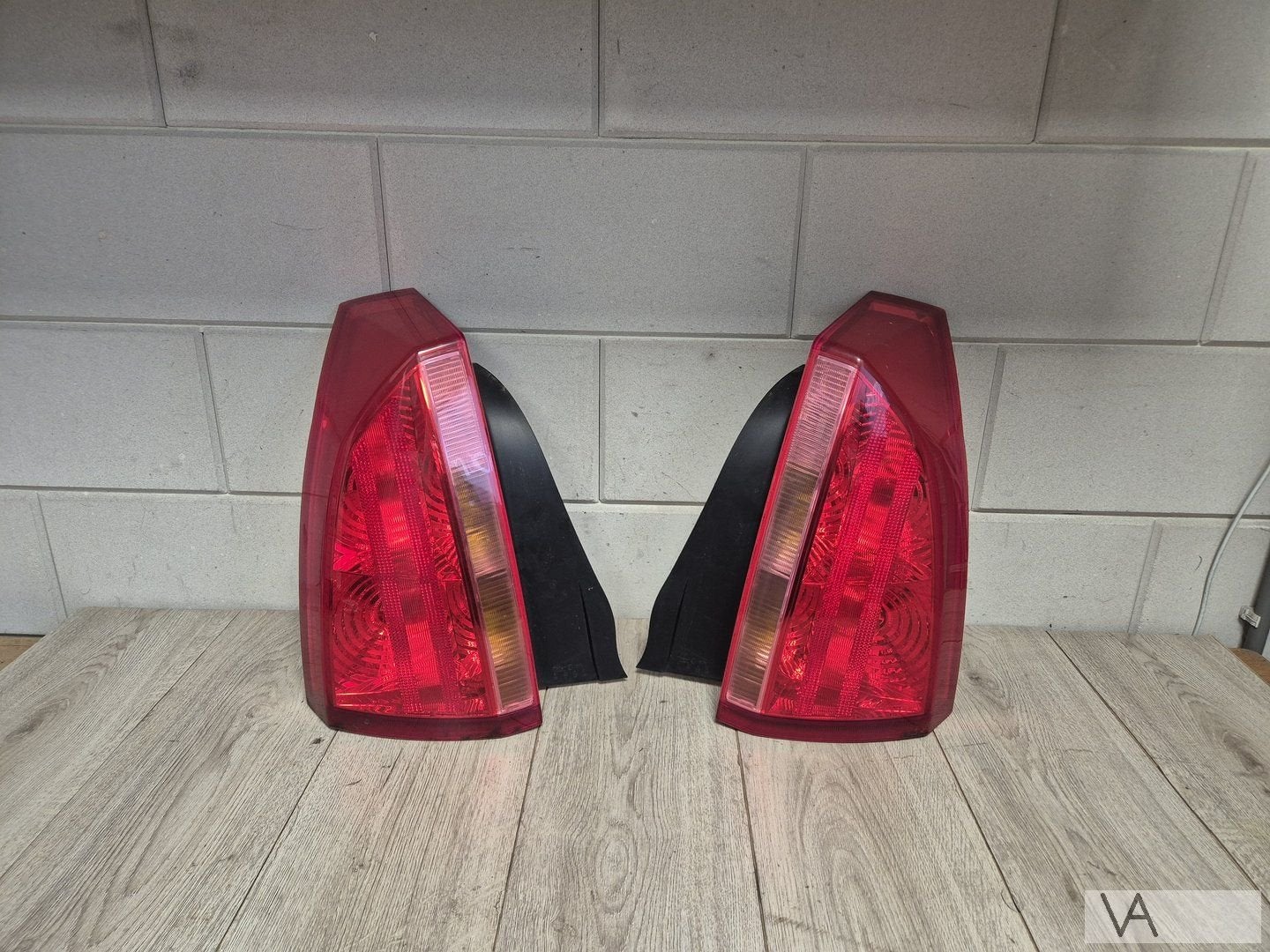 Cadillac BLS sedan 2006 - 2010 achterlicht links rechts €250, Cadillac, Gebruikt, -, -