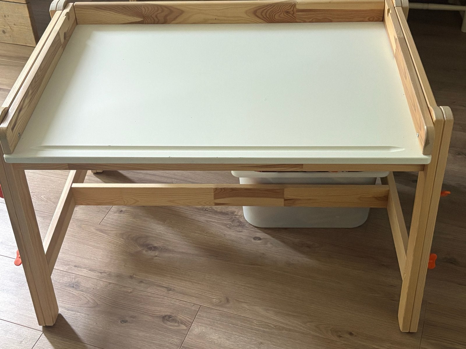 Kinderbureau - Verstelbaar & Kantelbaar + 2 opbergers, Ophalen, Gebruikt, Tafel(s)