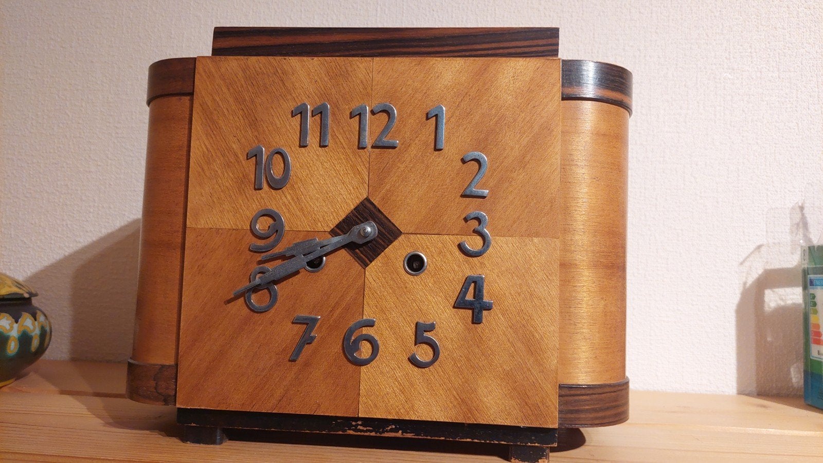 Vintage Art Deco Tafelklok - Hout en Metaal, Antiek en Kunst, Ophalen