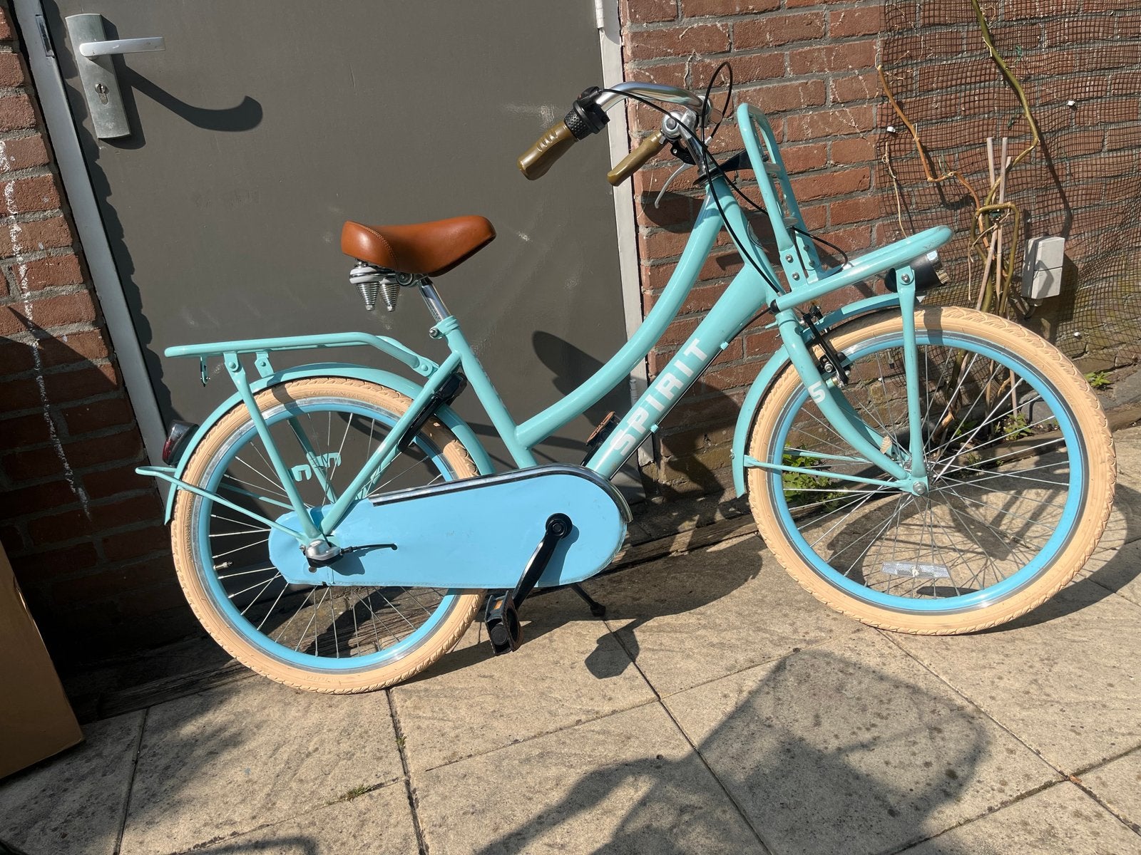 Spirit Cargo Meisjesfiets 22 inch - Zo goed als nieuw, Fietsen en Brommers, Fietsen | Dames | Damesfietsen, Terugtraprem, Zo goed als nieuw