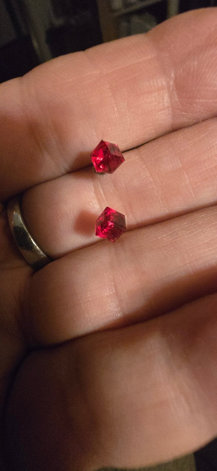 Zilver oorknopjes fonkelend robijn., Sieraden, Tassen en Uiterlijk, Oorbellen, Ophalen of Verzenden, Rood, Zilver