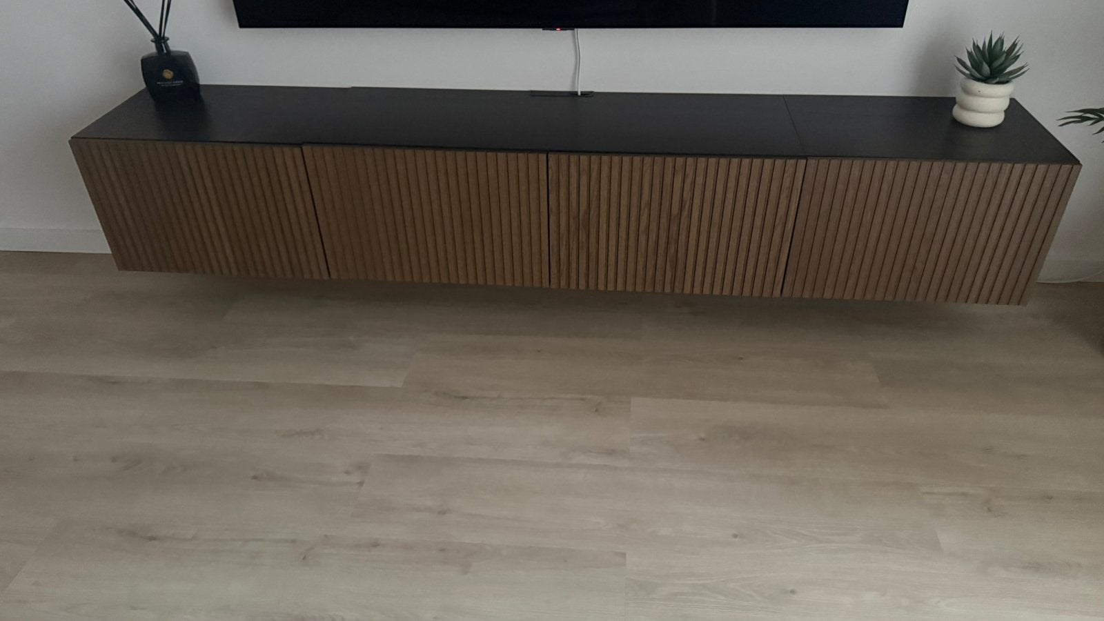 Tv meubel met 4 lades, Ophalen, Zo goed als nieuw, 200 cm of meer, Minder dan 100 cm