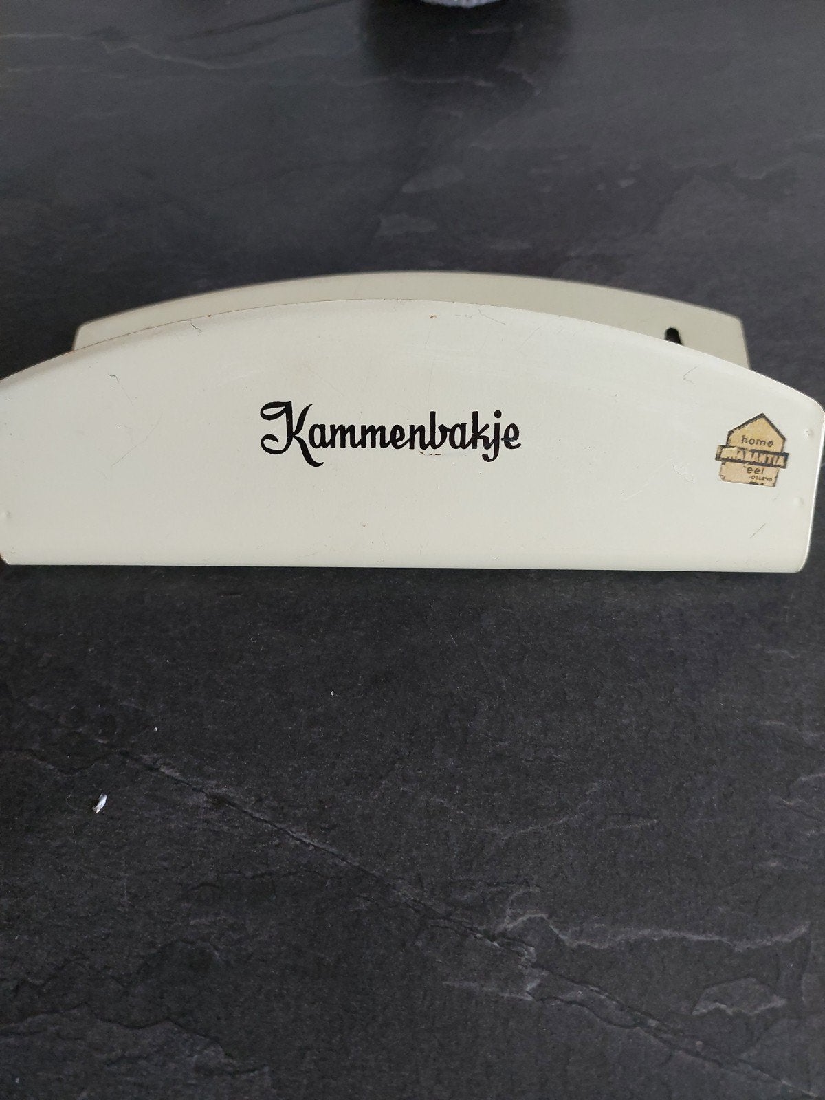 Brabantia Kammenbakje, Ophalen