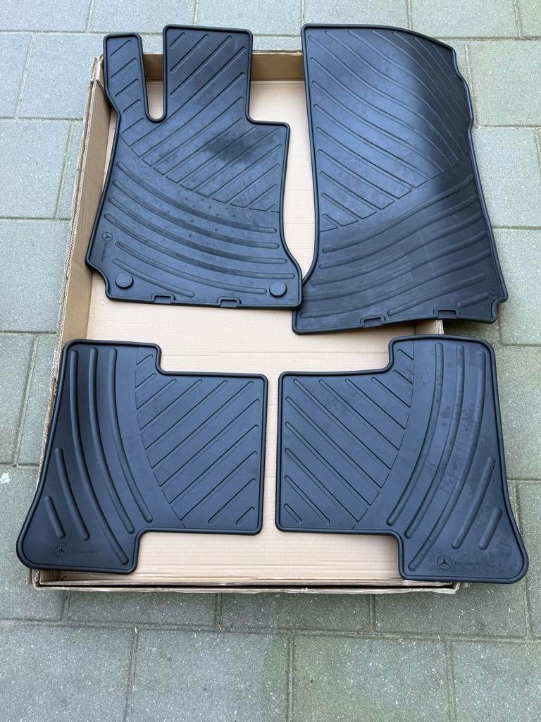 Originele Mercedes W204 All-Weather Rubber Mattenset, Ophalen of Verzenden, Zo goed als nieuw