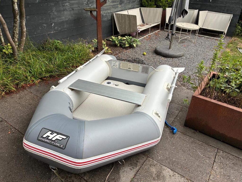 Mooie rubberboot met elektromotor en lithium accu, Watersport en Boten, Motorboten en Motorjachten, Ophalen, Zo goed als nieuw