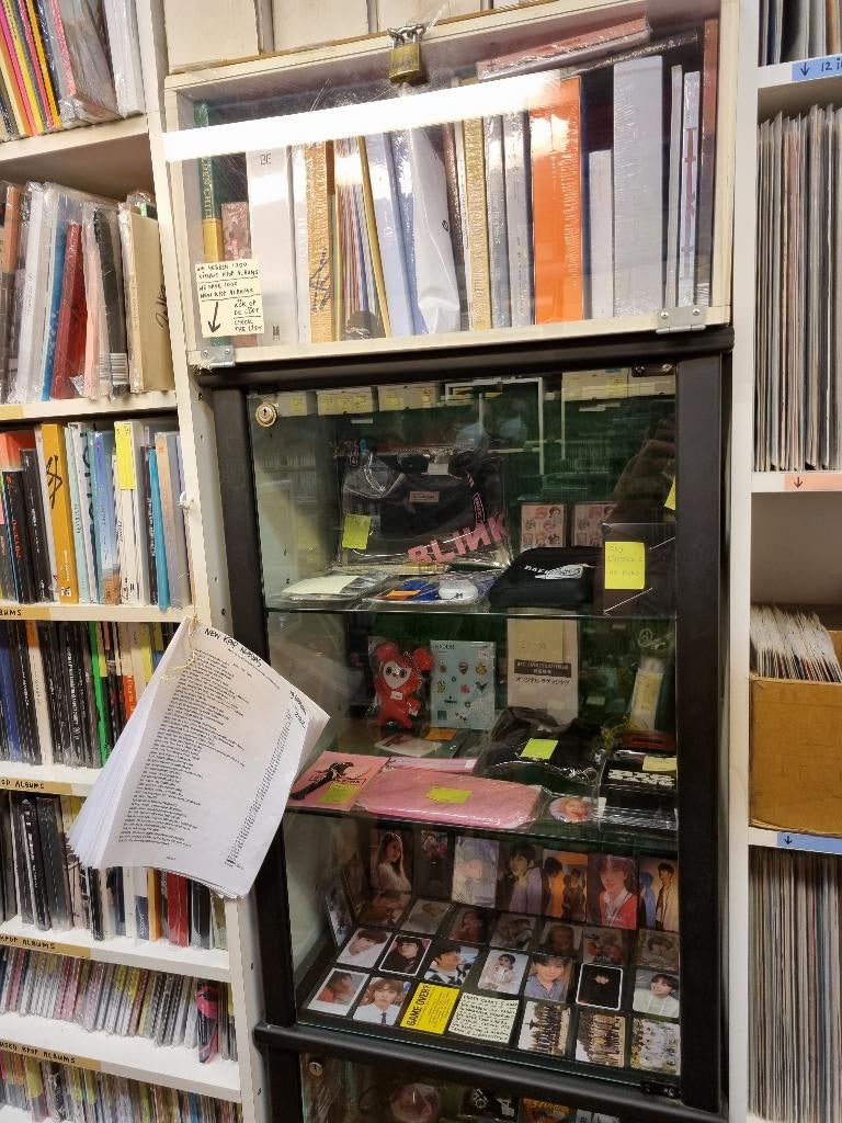 Mooie kpop albums. 1626 Stuks. Nieuw. Gesealed, Ophalen, Zo goed als nieuw, Aziatisch