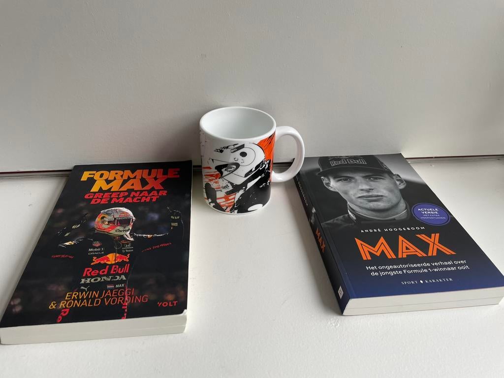 Max Verstappen 2 boeken & mok, Ophalen of Verzenden, Zo goed als nieuw, Sport