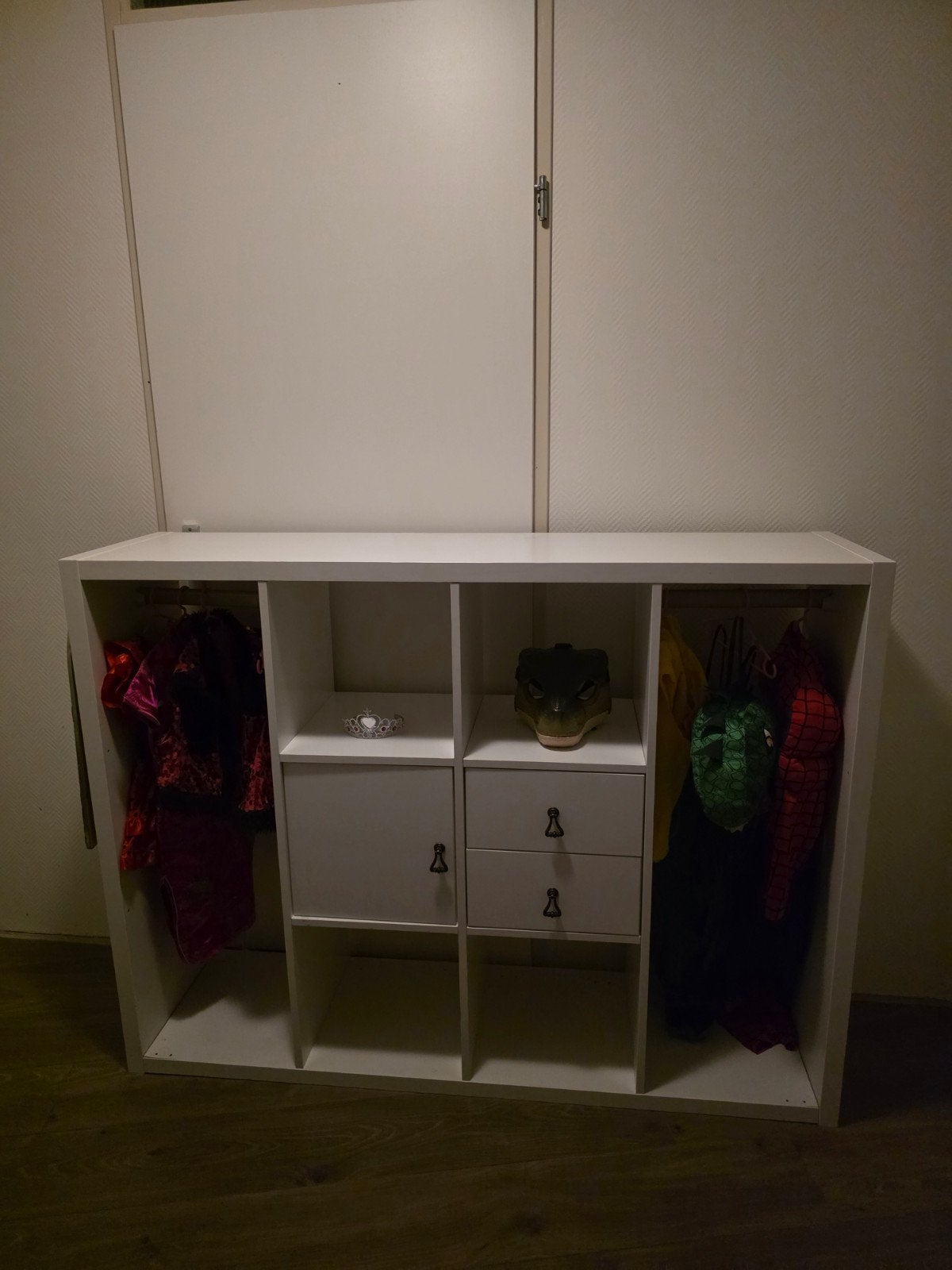 kallax, zelf gemaakte verkleed/ montessori kledingkast, Gebruikt, 100 tot 150 cm, Minder dan 100 cm, Modern