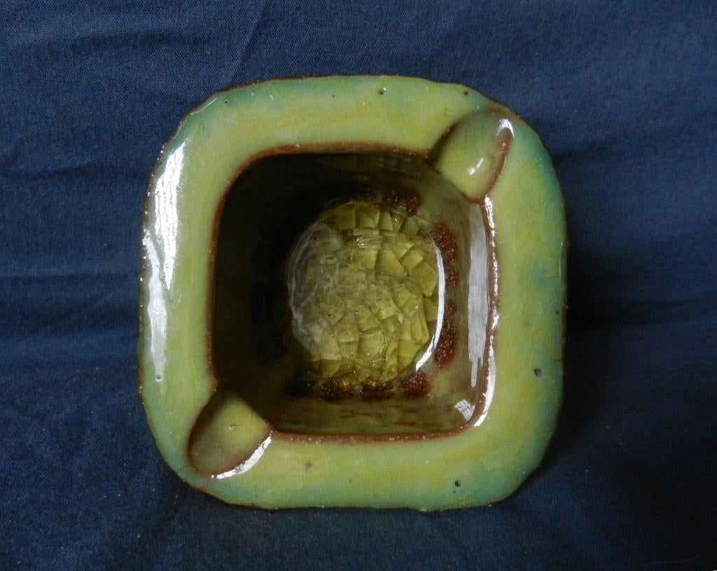 Fraaie diepe asbak groen craquele glazuur Groeneveldt b 10cm, Antiek en Kunst, Ophalen of Verzenden